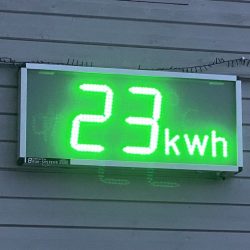 Pienvoimalan energianäyttötaulu, näyttää kuluvan vuorokauden tuotettua energiaa kWh - RWM-Systems.