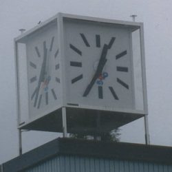 Särkänniemen nelipuoleinen viisarikello-kuutio Tampereella - RWM-Systems.